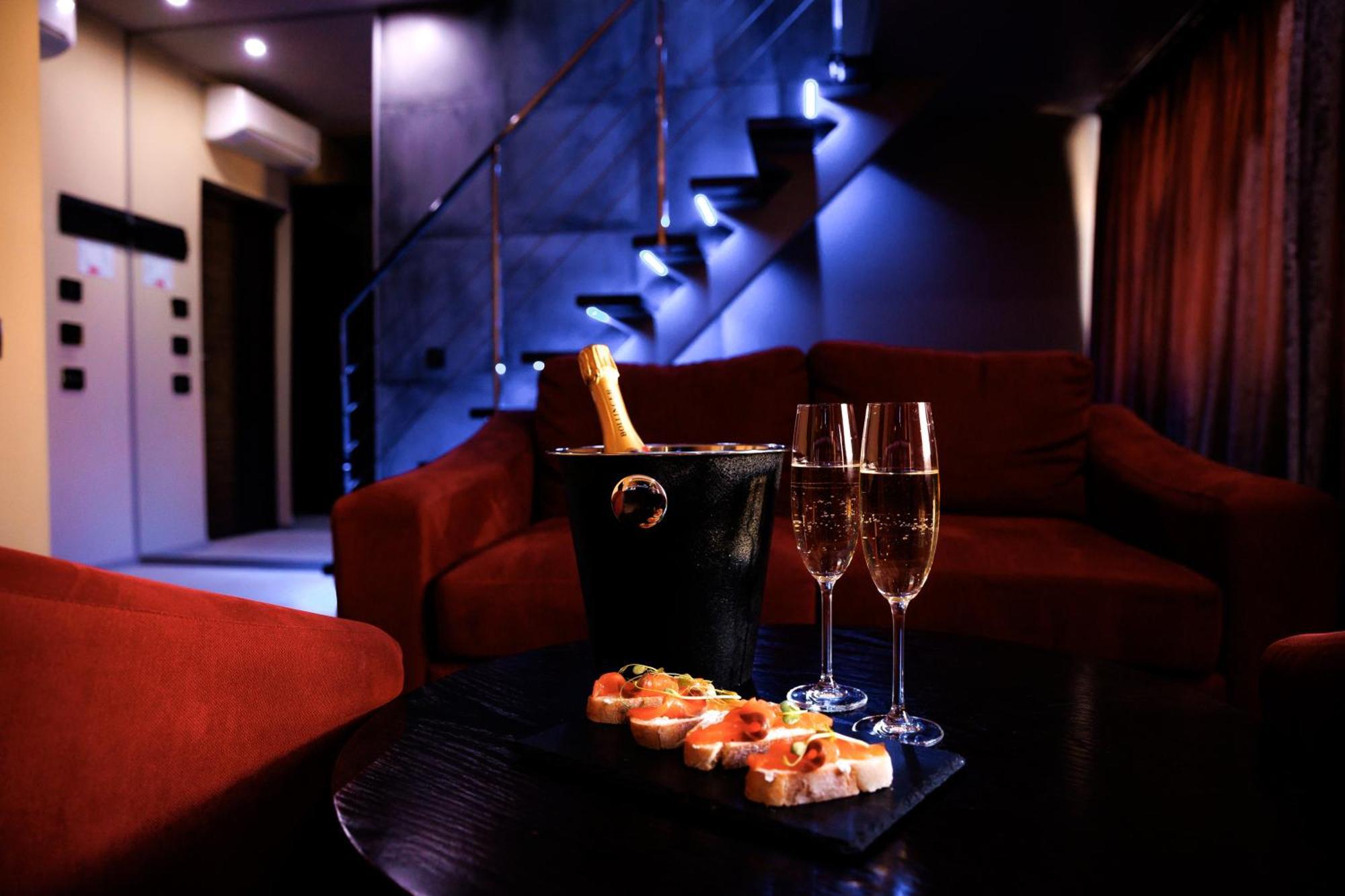 Lh Hotel&Spa Lviv Exterior photo